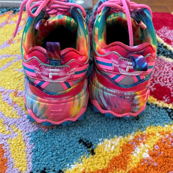 Fila colorful sneakers size 7 - Picture 4 of 5